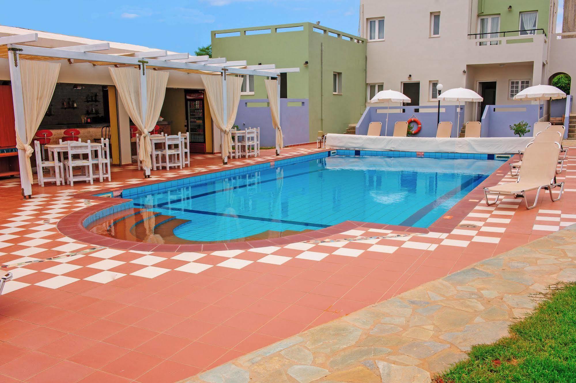الشقق الفندقية ماليافي  Golden Sun Boutique المظهر الخارجي الصورة